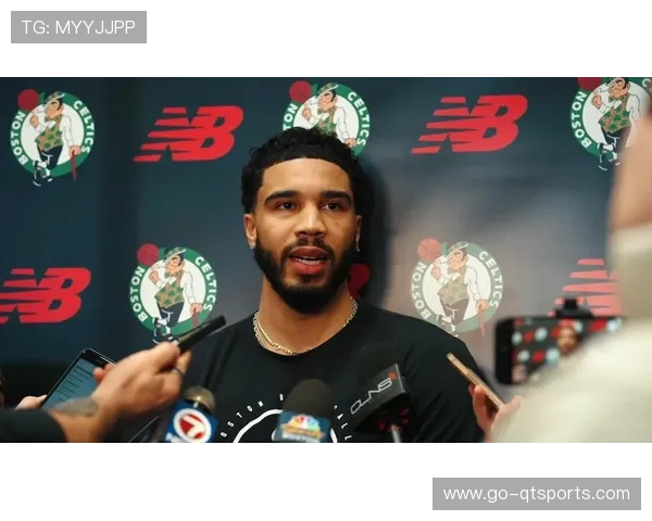 塔图姆赛季报销后首次公开训练，专注康复进程